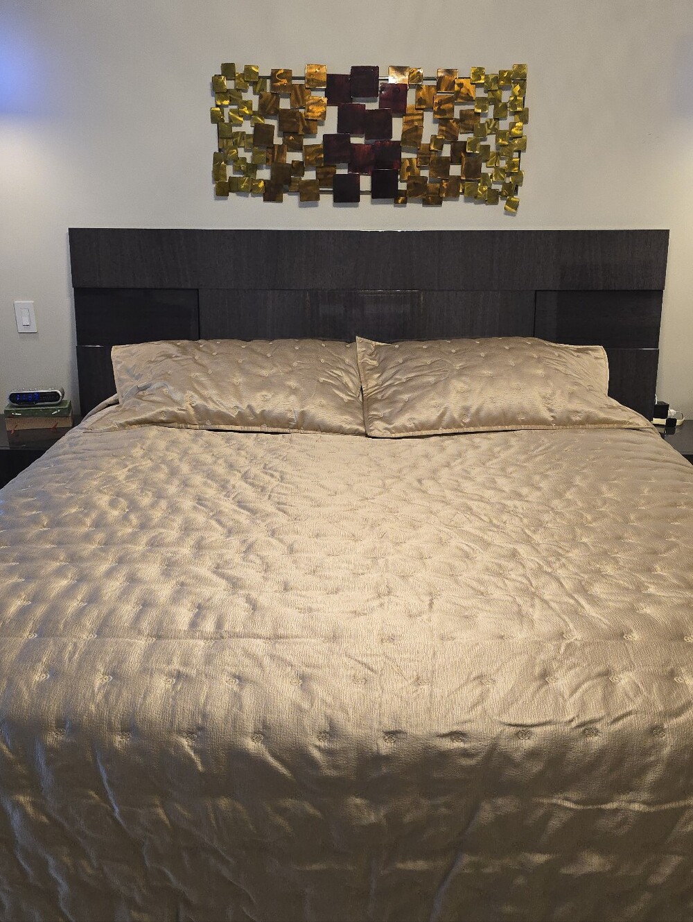 Hudson Park Collection, Nouveau King Comforter Set w/2 Pillow Shams, EUC, King